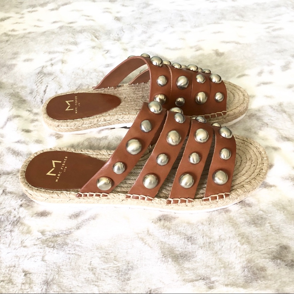 🧸 Marc Fisher Studded Slide Sandal